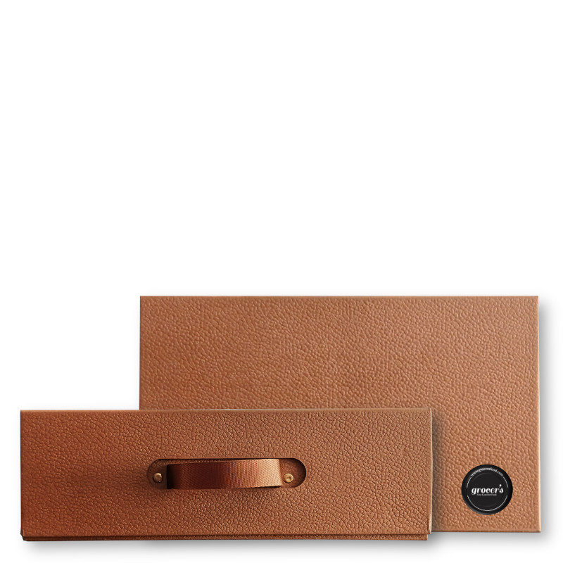 Chestnut cardboard box with handle